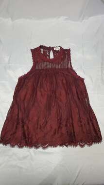 Taylor & Sage Burgundy Lace Sleeveless High Neck Top Size L